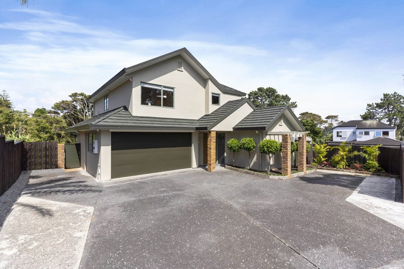 20 Capilano Place, Glenfield, Auckland - Carousel 1