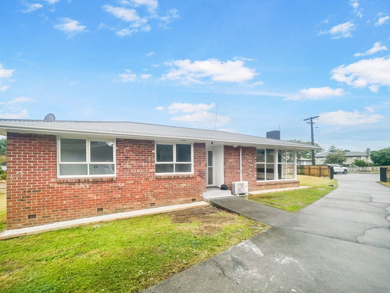 10 Leonard Place, Otara, Manukau City, Auckland - Carousel 1