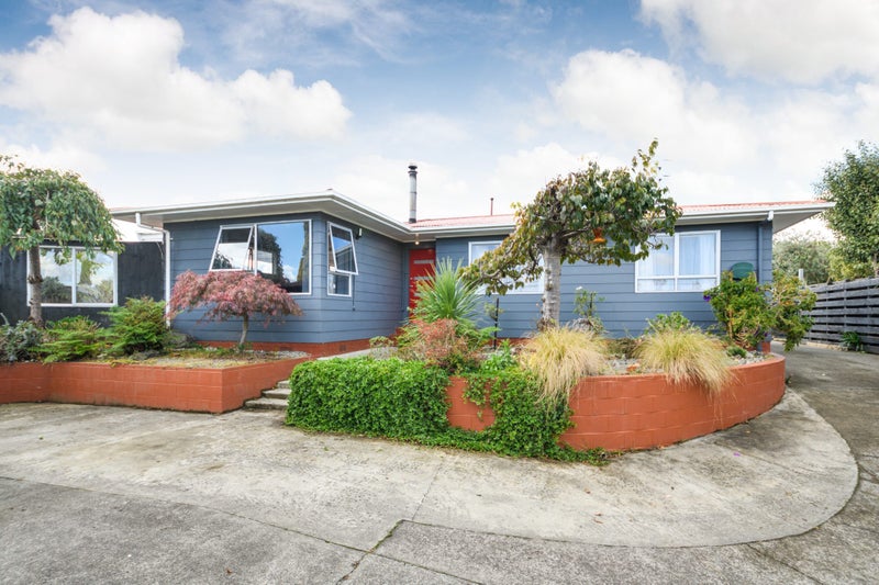 2 Grant Place, Awapuni, Palmerston North - Carousel 1