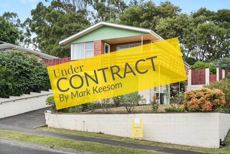 49 Resthill Crescent, Glenview, Hamilton - Carousel 1