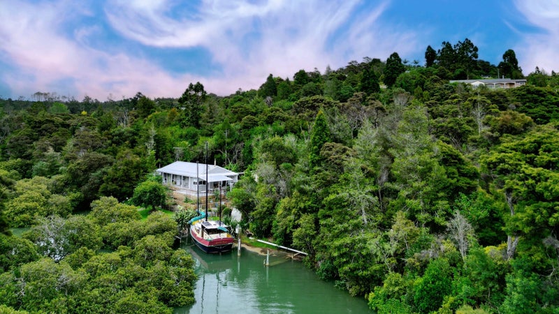 12 Beach Street, Sandspit, Warkworth - Carousel 1