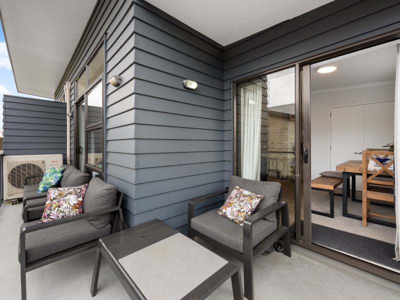 4/17 Cook Street, Hamilton East, Hamilton - Carousel 2