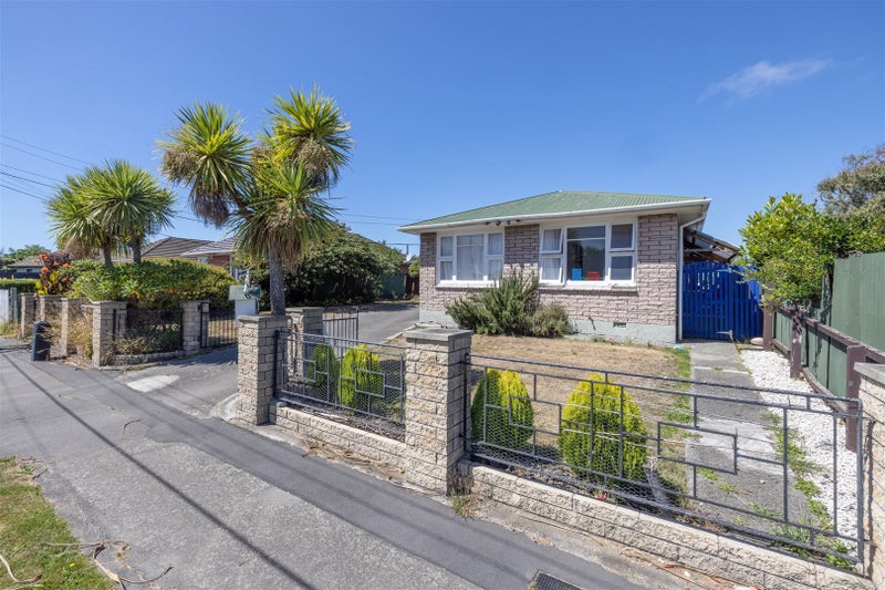 24 Wimborne Crescent, Aranui, Christchurch - Carousel 1
