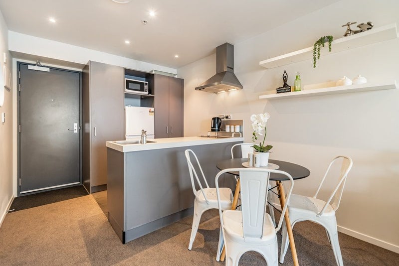 1018/74 Taranaki Street, Te Aro, Wellington - Carousel 2