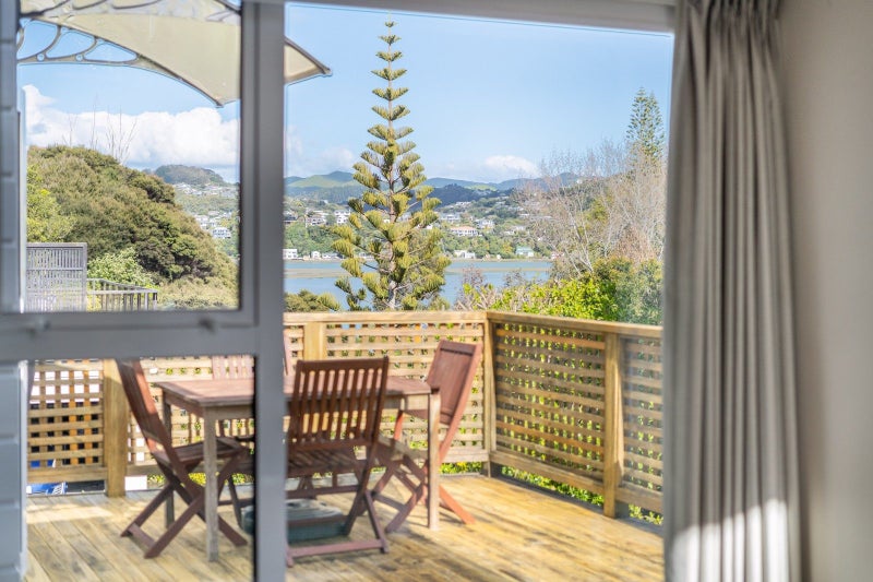 18B Penryn Drive, Camborne, Porirua - Carousel 2