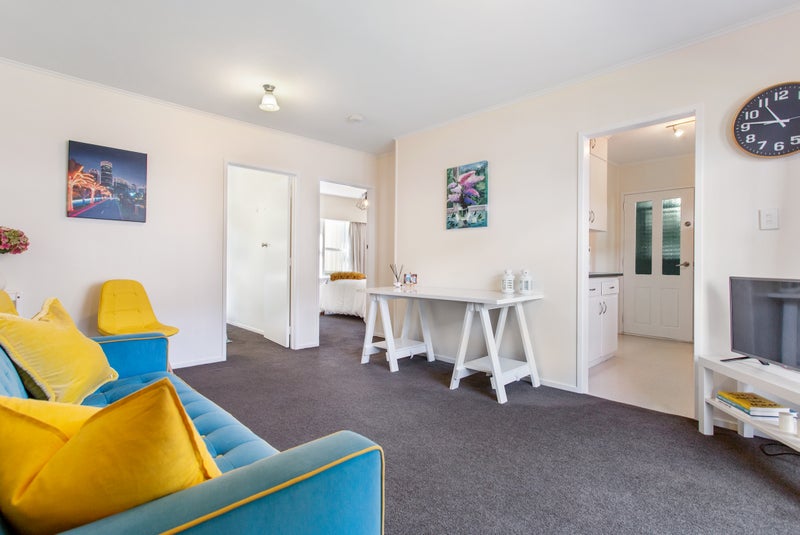 1/28 Hawkins Street, Meadowbank, Auckland - Carousel 1