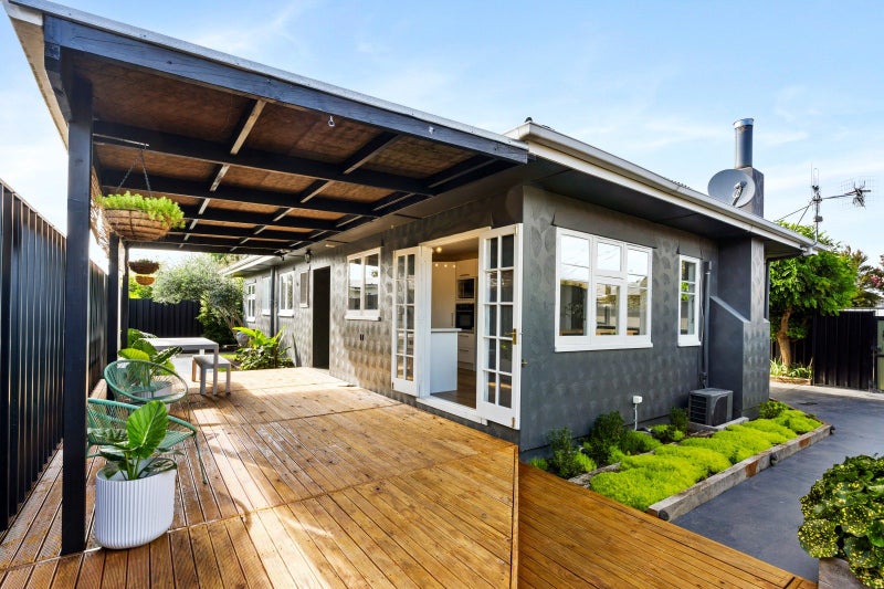 15 Puketapu Road, Taradale, Napier - Carousel 2