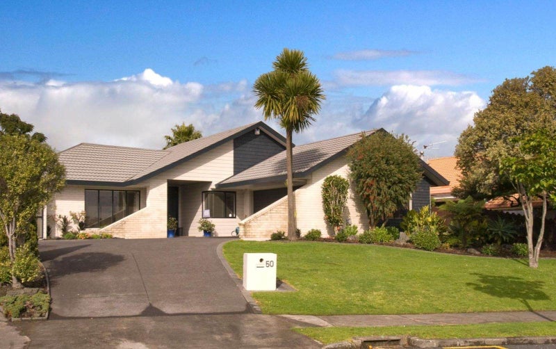 50 Meadowland Drive, Somerville, Auckland - Carousel 1
