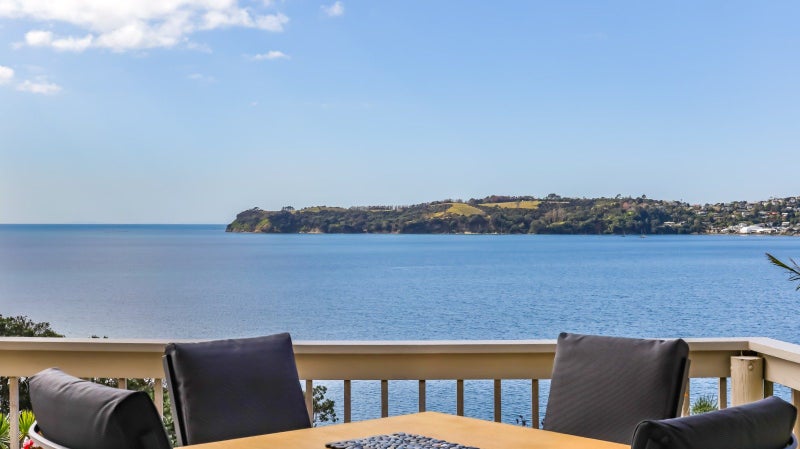 19 Swann Beach Road, Stanmore Bay, Whangaparaoa - Carousel 1