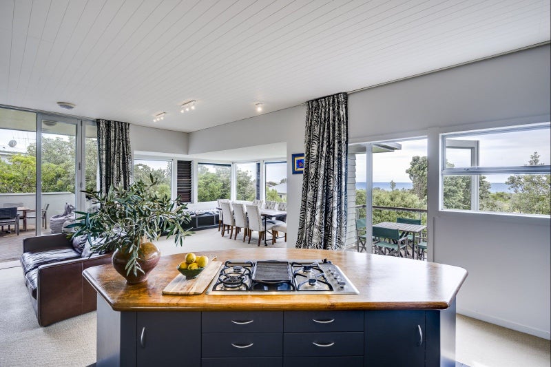 100 Harper Road, Waimārama - Carousel 1