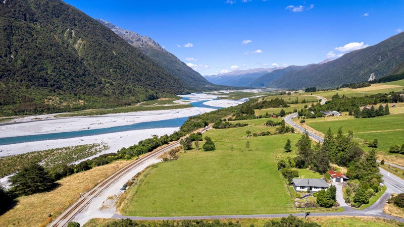 0 State Highway 7, Totara Flat, Totara Flat - Carousel 1