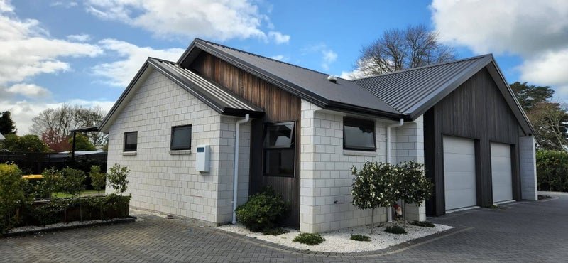 3/34 Rutherford Street, Chedworth, Hamilton - Carousel 1