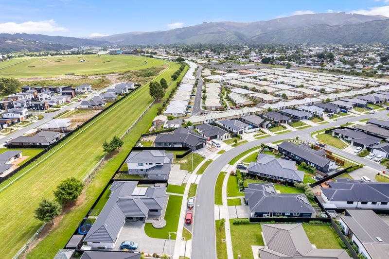 36 Buddle Road, Wallaceville, Upper Hutt - Carousel 34