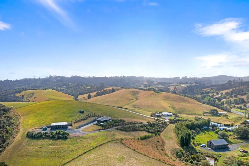 24A Bethells Road, Waitakere, Auckland - Carousel 28