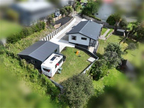 10 Harrisfield Drive, Hairini, Tauranga - Carousel 1