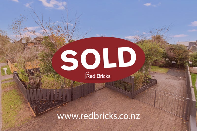 47 Lachlan Drive, Dinsdale, Hamilton - Carousel 1