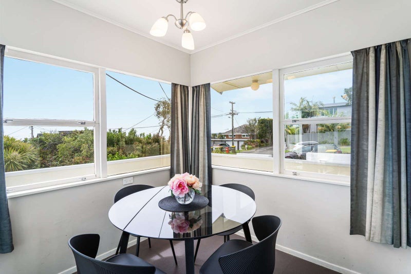 1/78 Castor Bay Road, Castor Bay, Auckland - Carousel 2