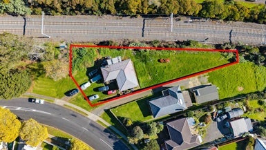 16 Cape Hill Road, Pukekohe, Pukekohe - Carousel 1