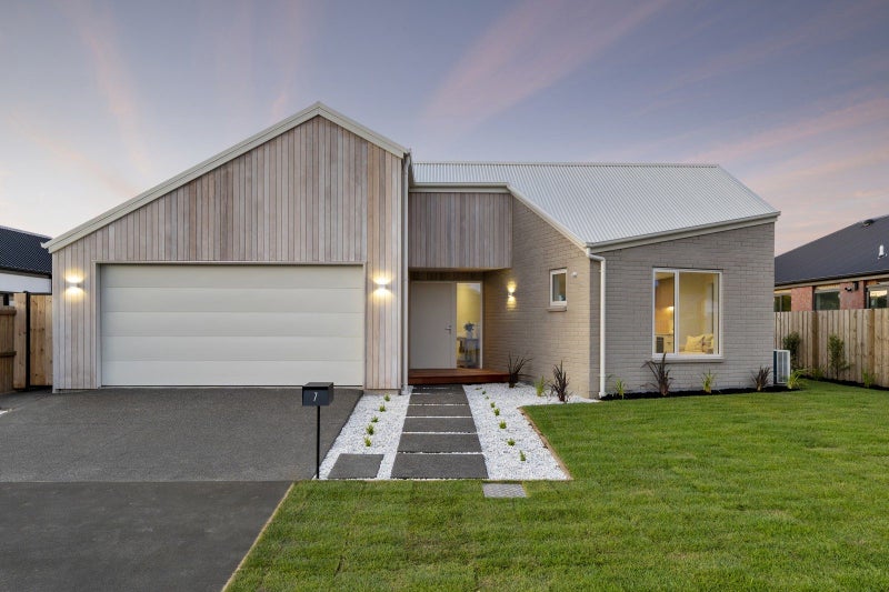 7 Tuna Street, Halswell, Christchurch - Carousel 1