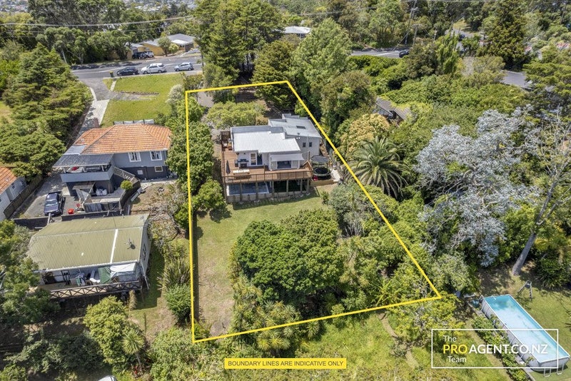 261 Titirangi Road, Titirangi, Auckland - Carousel 2