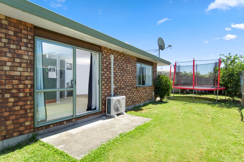 49D Coopers Road, Gate Pa, Tauranga - Carousel 2