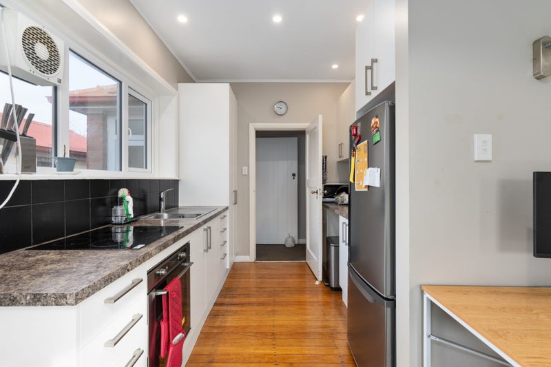 13 Paeroa Street, Riccarton, Christchurch - Carousel 2