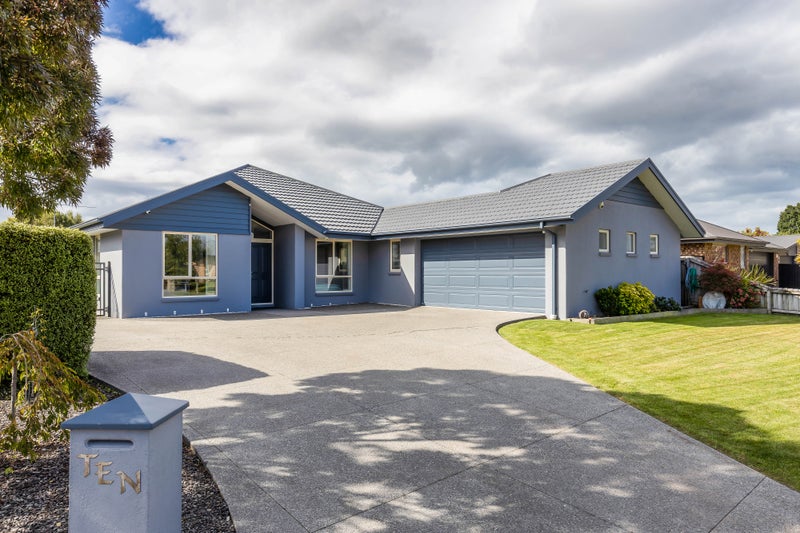10 Maurice Stanton Place, Shirley, Christchurch - Carousel 1