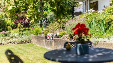 88 Paremata Road, Paremata, Porirua - Carousel 1