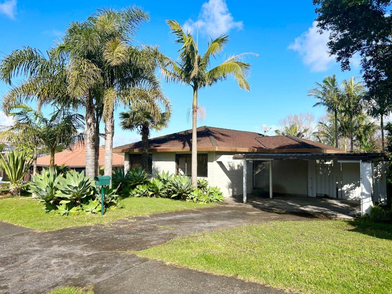 95 Prince Regent Drive, Half Moon Bay, Auckland - Carousel 1