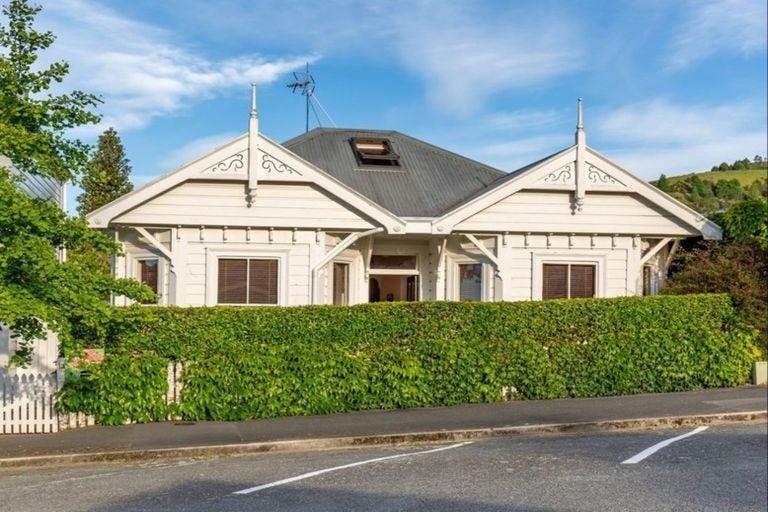 13 Shelbourne Street, Nelson, Nelson - Carousel 1