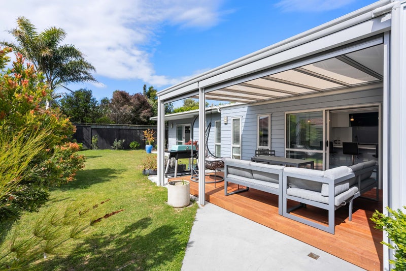 17 Excelsa Place, Papamoa Beach, Papamoa - Carousel 1