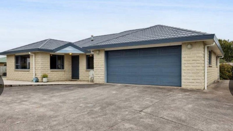 30 Egmont Street, Hawera - Carousel 1