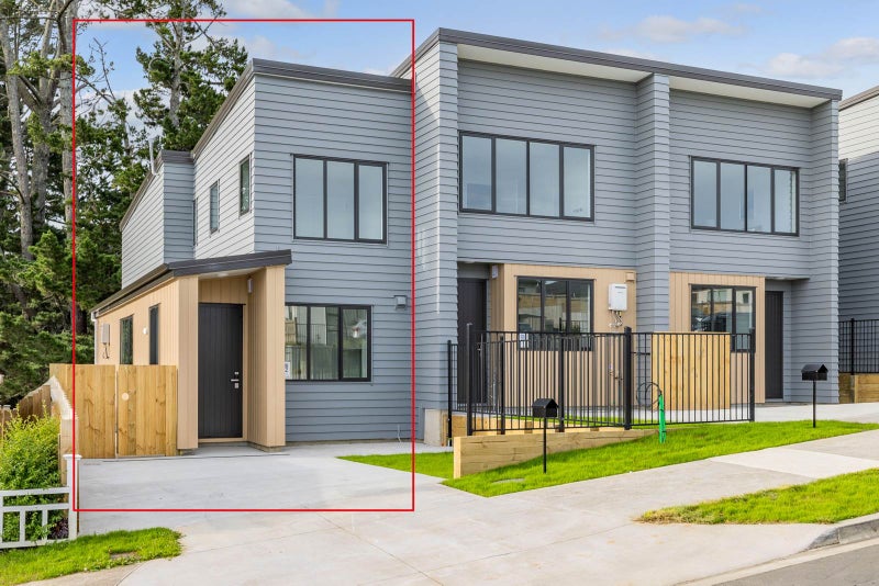 7/3 Kaimai Avenue, Massey, Auckland - Carousel 2