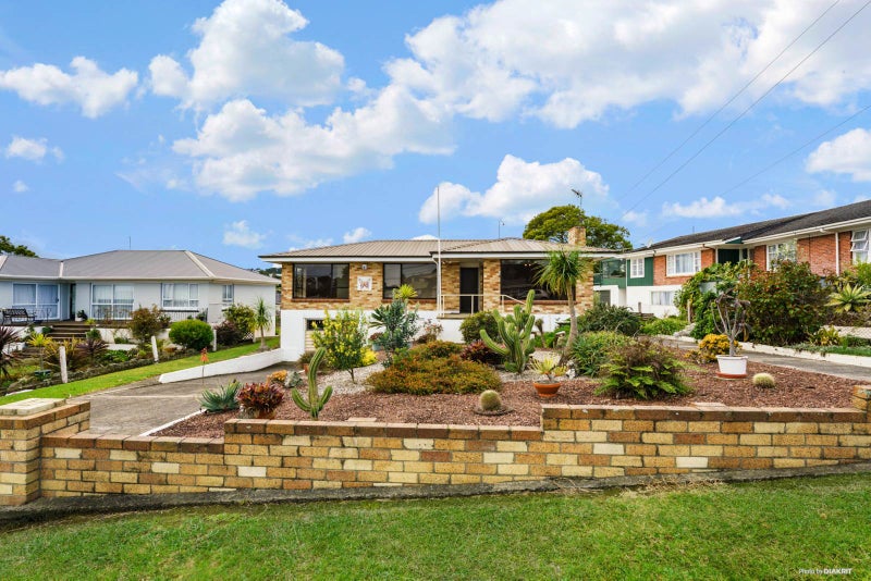 4 Rothery Rd, Hillpark, Manukau - Carousel 2