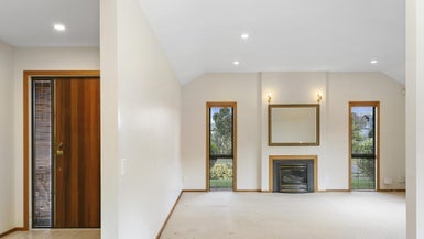 15 The Circle, Nukuhau, Taupo - Carousel 1