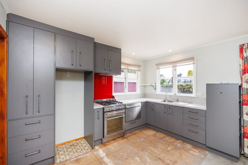 8 Duff Crescent, Highbury, Palmerston North - Carousel 2