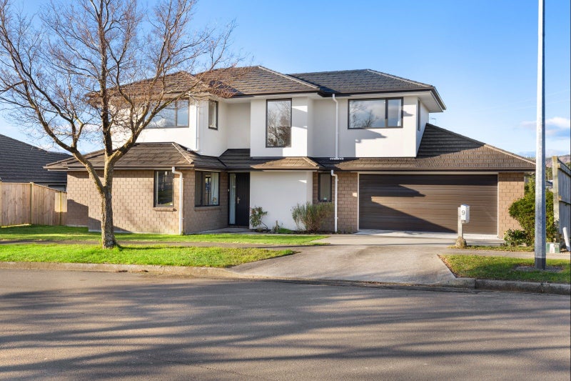 9 Gibraltar Way, Fitzherbert, Palmerston North - Carousel 1