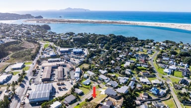 16 Nautical Heights, Mangawhai Heads, Mangawhai - Carousel 1