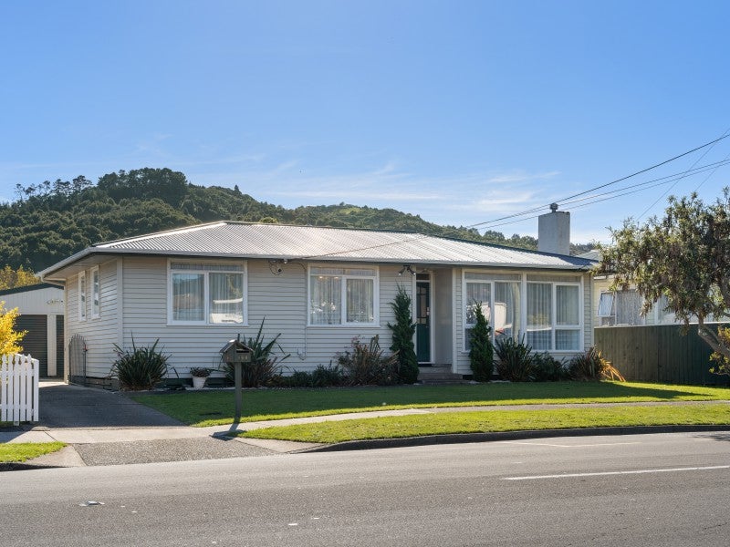 169 Taita Drive, Avalon, Lower Hutt - Carousel 1