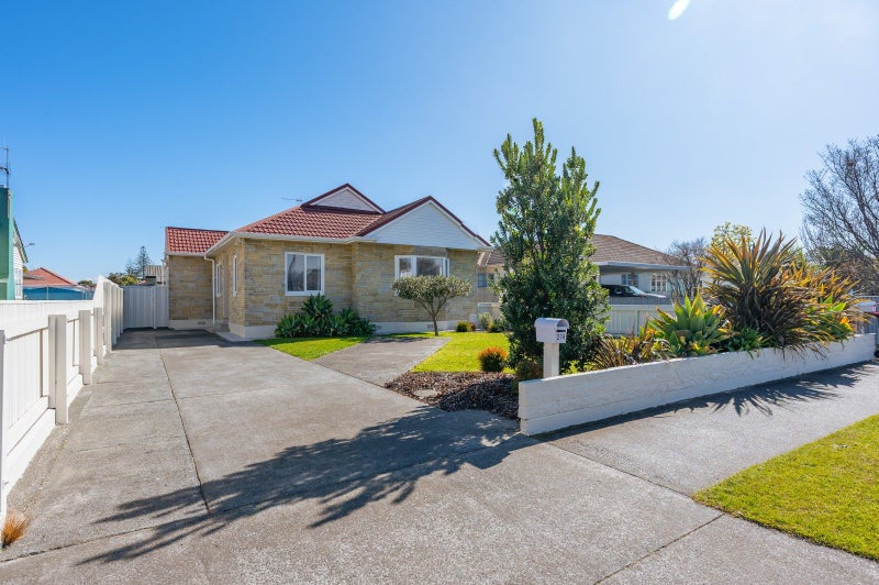 27A NUFFIELD AVE, MAREWA, NAPIER - Carousel 2