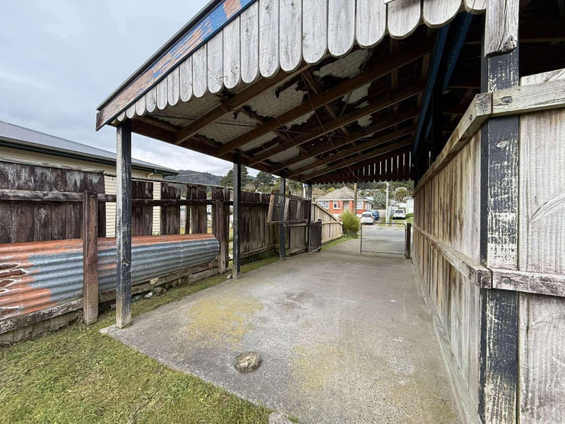 2/9 Wainhouse Street, Stokes Valley, Lower Hutt - Carousel 25