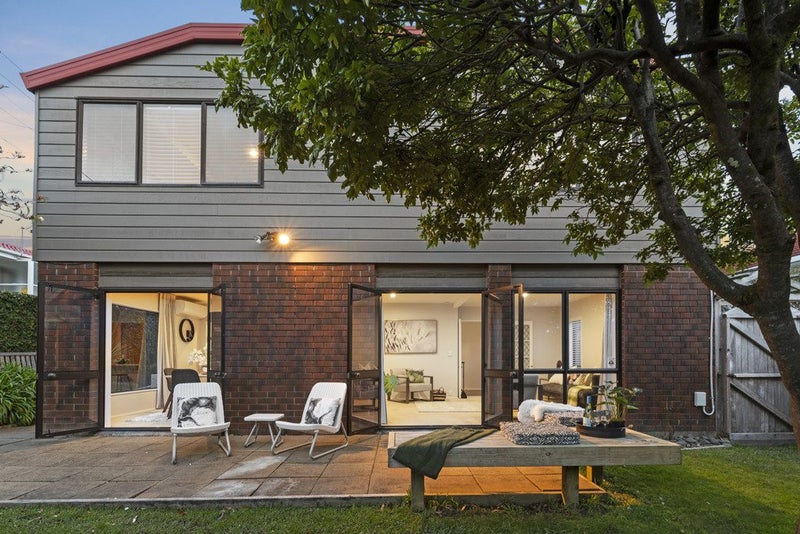 2/14 Aramoana Avenue, Devonport, Auckland - Carousel 2