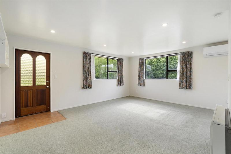 2/27 Aberfoyle Place, Parklands, Christchurch - Carousel 2