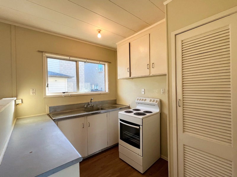 8/68 Olsen Avenue, Hillsborough, Auckland - Carousel 1