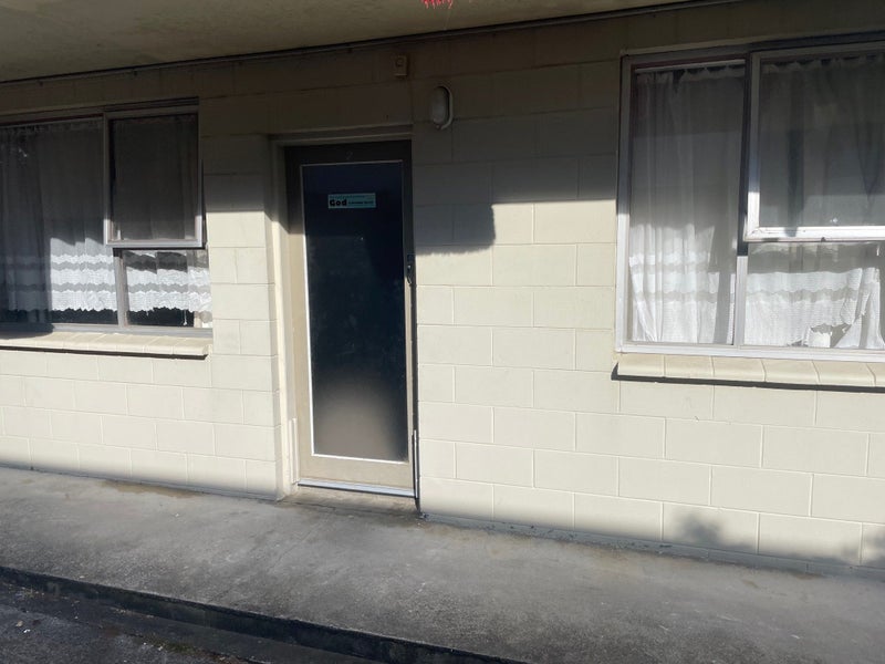 2/15 Harbutt Avenue, Mount Albert, Auckland - Carousel 2