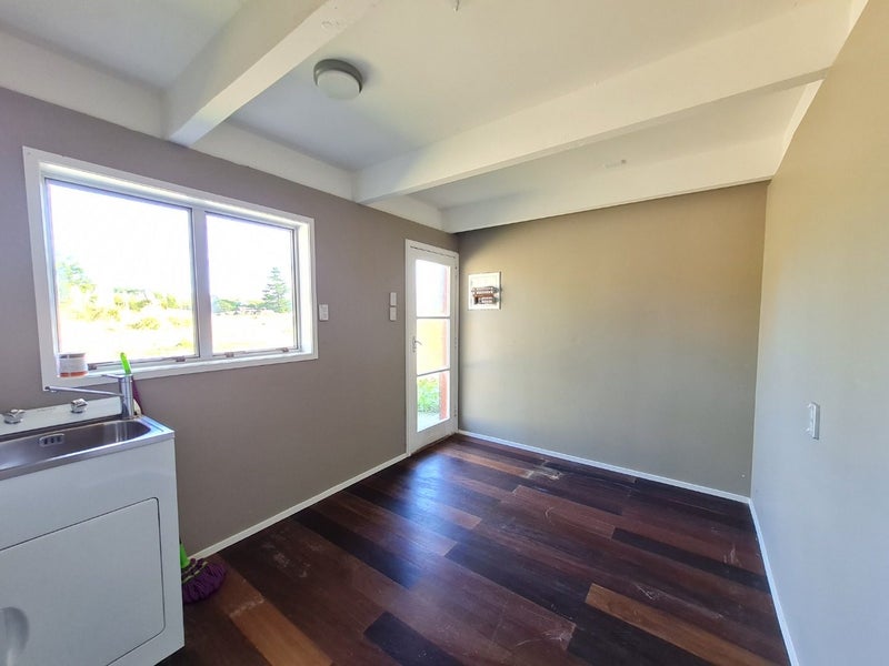 1005 Dairy Flat Highway, Albany - Carousel 13