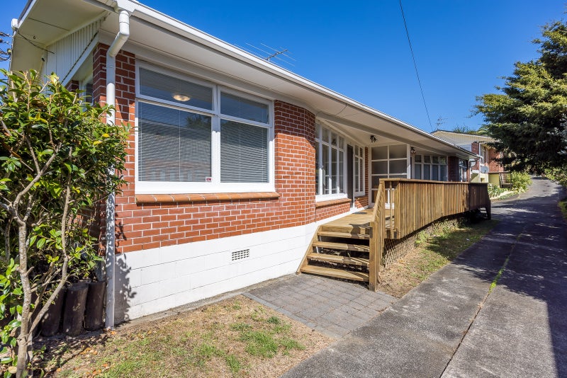 1/8 Noton Road, Hillsborough, Auckland - Carousel 1