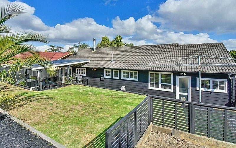 20 Elsted Place, Goodwood Heights, Auckland - Carousel 9