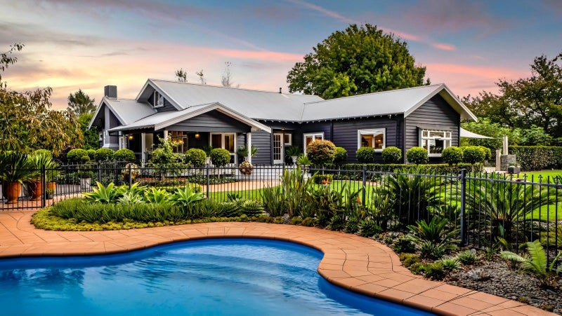 500 Richmond Road, Lepperton, New Plymouth - Carousel 2