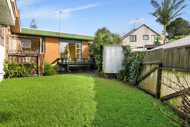 34D Strong Street, Saint Johns, Auckland - Carousel 1